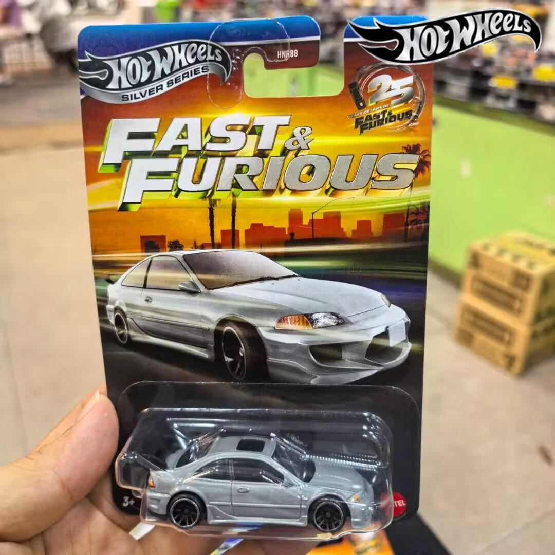Model Kit Dodge Charger - سيارات هوت ويلز سلسلة سيلفر HNR88