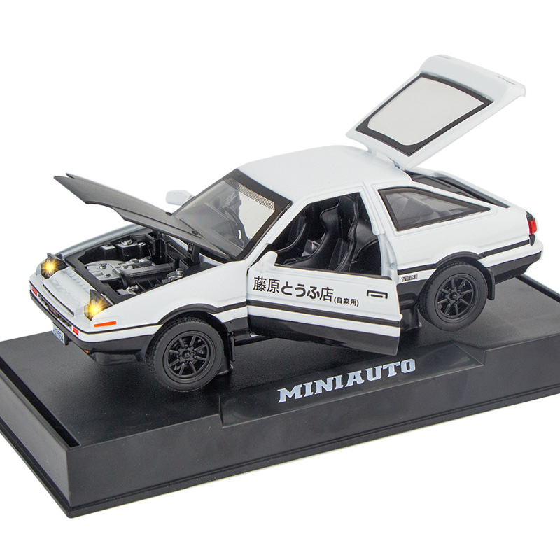 Model Kit Ae86 - نموذج سيارة AE86 من INITIAL D