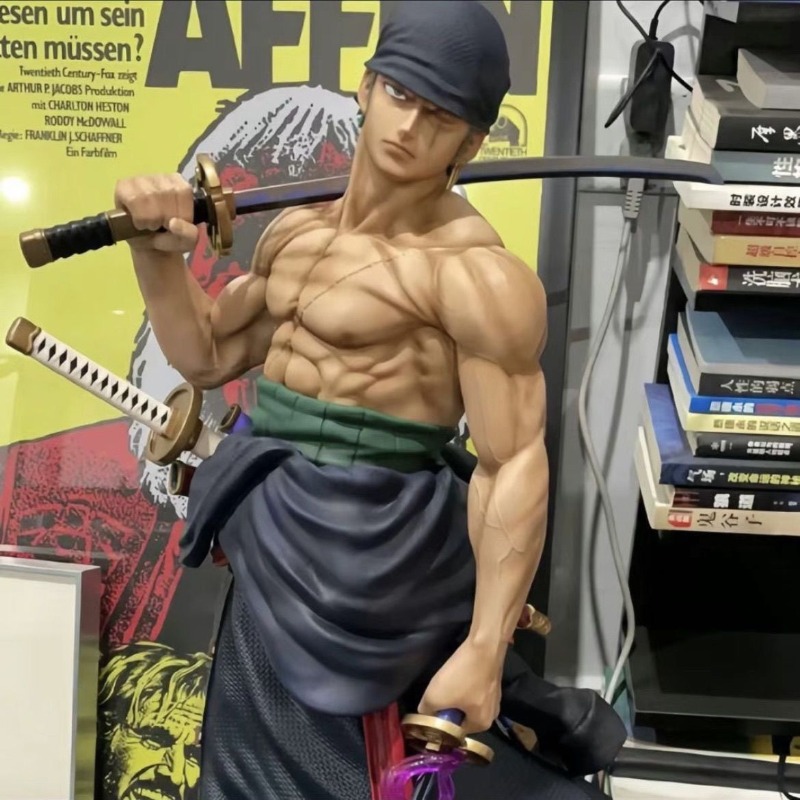 Model Kit Yamato - قطعة واحدة سولون تحمل السيف برأسين