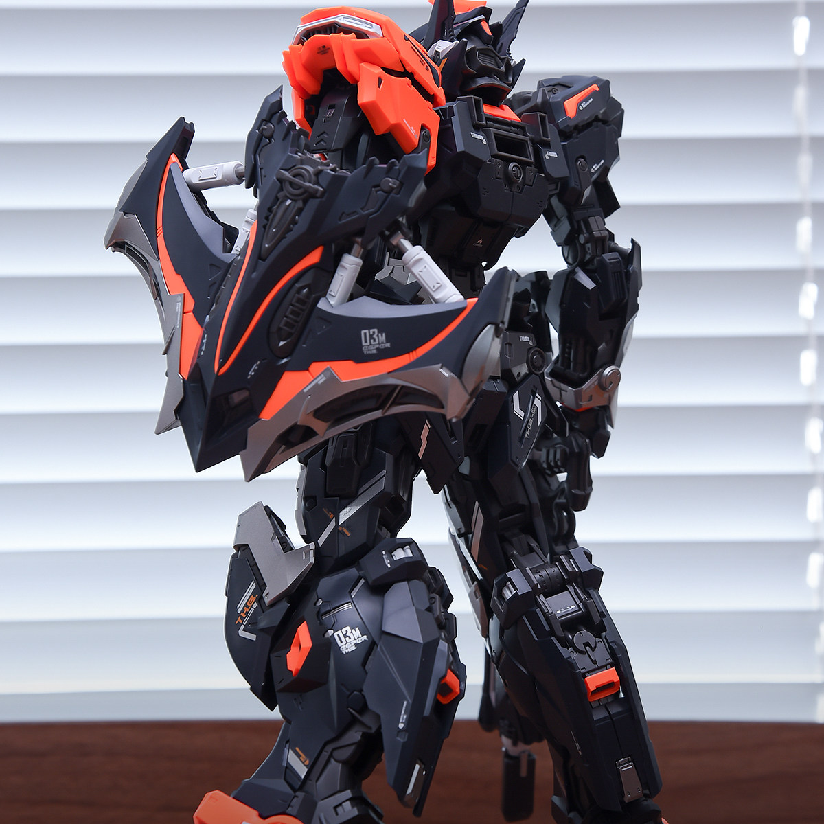 INERA Infinite Line UMD Series - مراجعة Model Kit Infinite Dimension وسعره