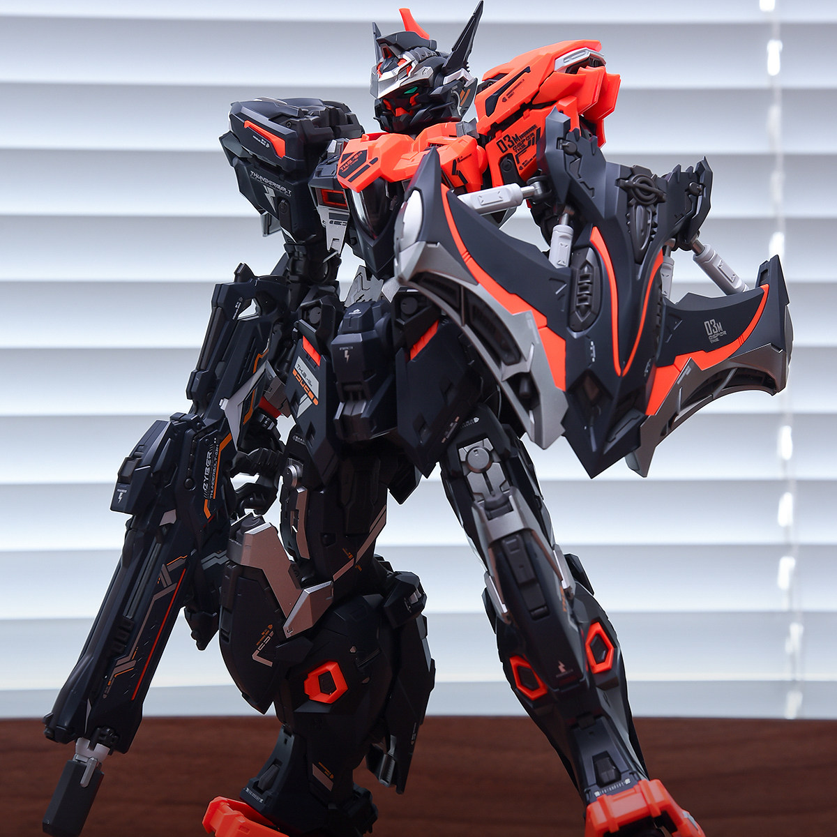 INERA Infinite Line UMD Series - مراجعة Model Kit Infinite Dimension وسعره