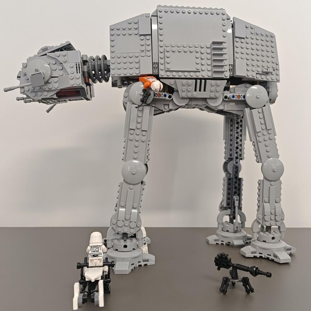 هوت تويز 1267 قطعة نموذج مكعبا - مراجعة Model Kit Runner وسعره